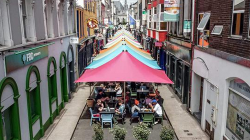 Outdoor-Dining