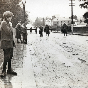 L1948.16-D1.11-Photo-Fermoy-British-Road-Block-1920-21-01 thumbnail