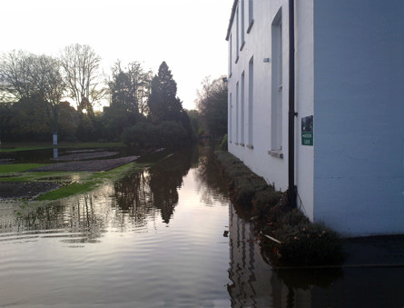 Flooding-CPM-Nov-2009-02