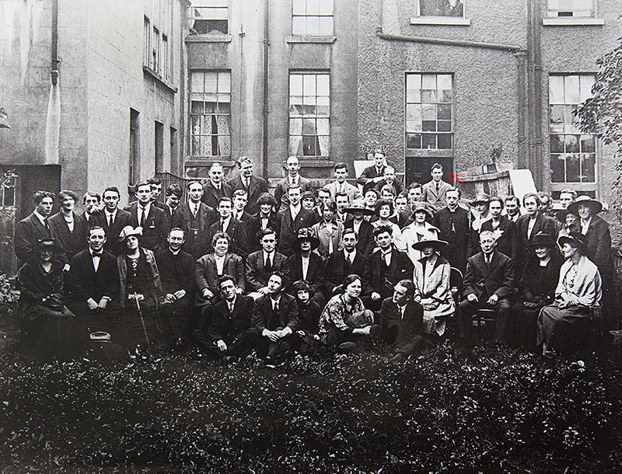 1986.75.20-D5.14-Photo-Eamon-DeValera-at-Wedding-of-Tom-and-Leslie-De-Barra-1921