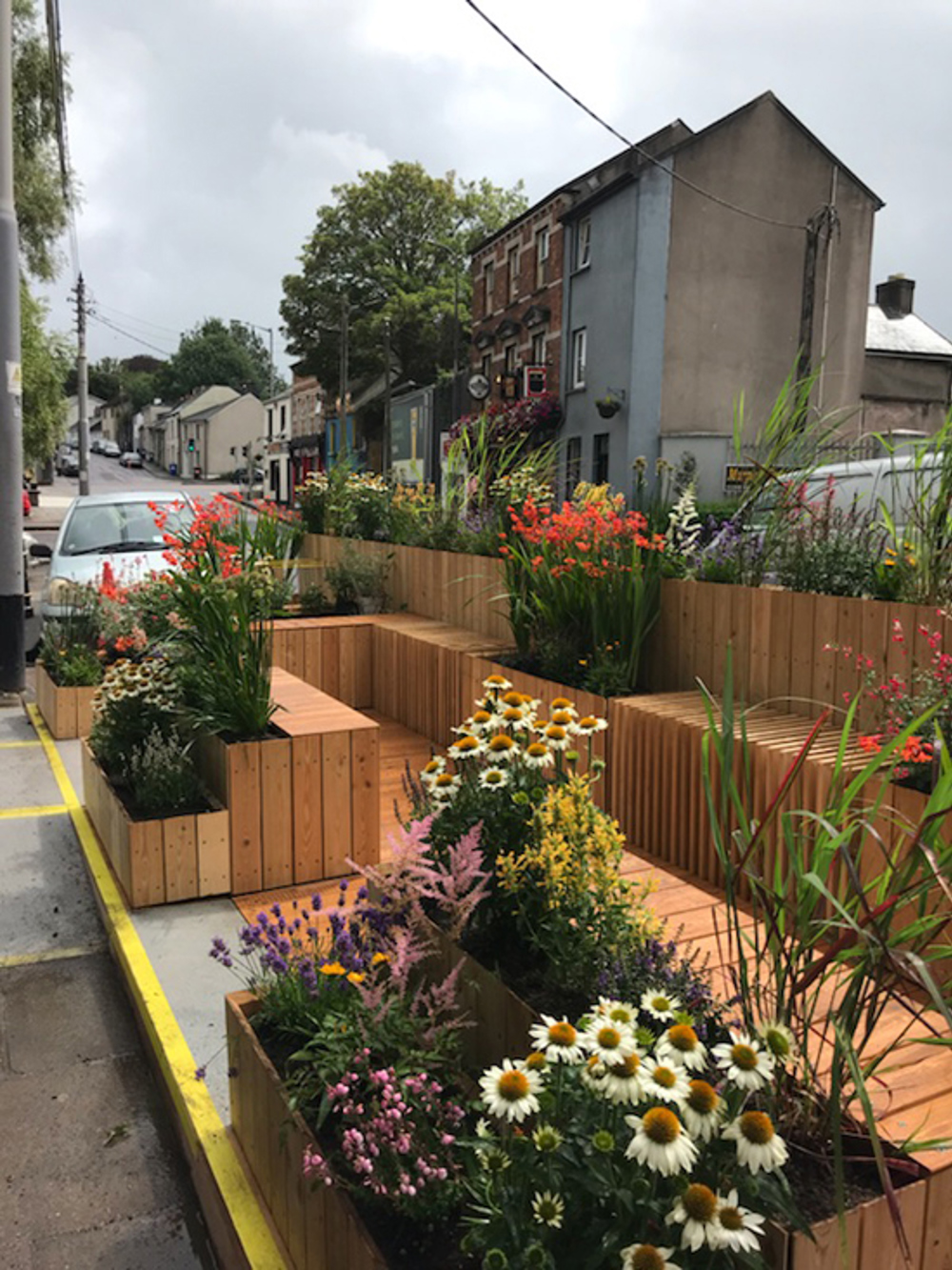 douglas-st-parklet