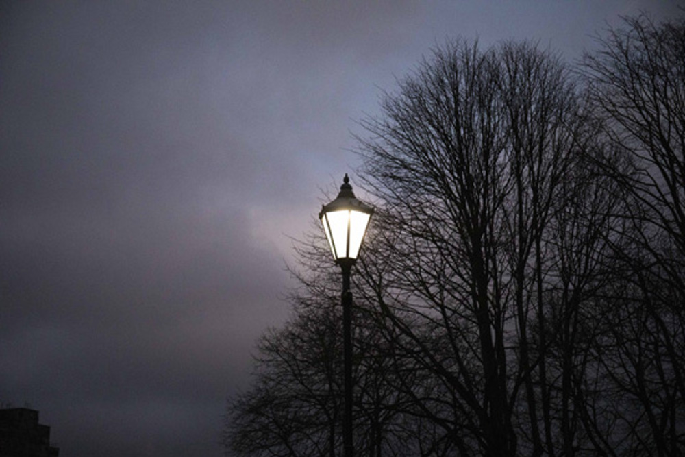 Evening-Echo-lamp-Shalom-Park