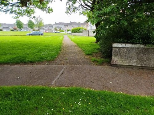 Kenley Close to Leesdale, Model Farm Road