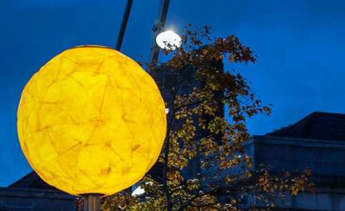 Image of Urban Mirror sculpture