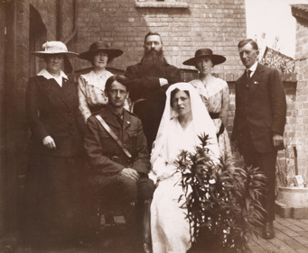 1954.59-D8.4-Photo-Wedding-of-Terence-MacSwiney-to-Muriel-Murphy-in-Wales-70-x--50-cm