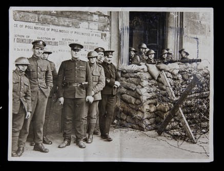 2019.20.32-Press-9-Photo-Court-House-Assies-Burning-of-Cork-Michael-Lenihan-Collection-90-x-50cm