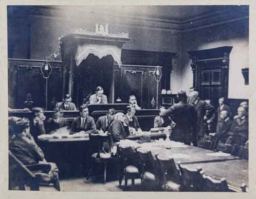 1970.3-D4.7-Photo-Court-Sessions-City-Hall-02 1970.3-D4.7-Photo-Court-Sessions-City-Hall-02