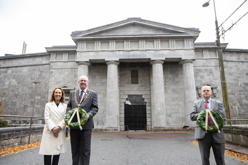 Wreath-Laying-Ceremony-Gaols-Cross